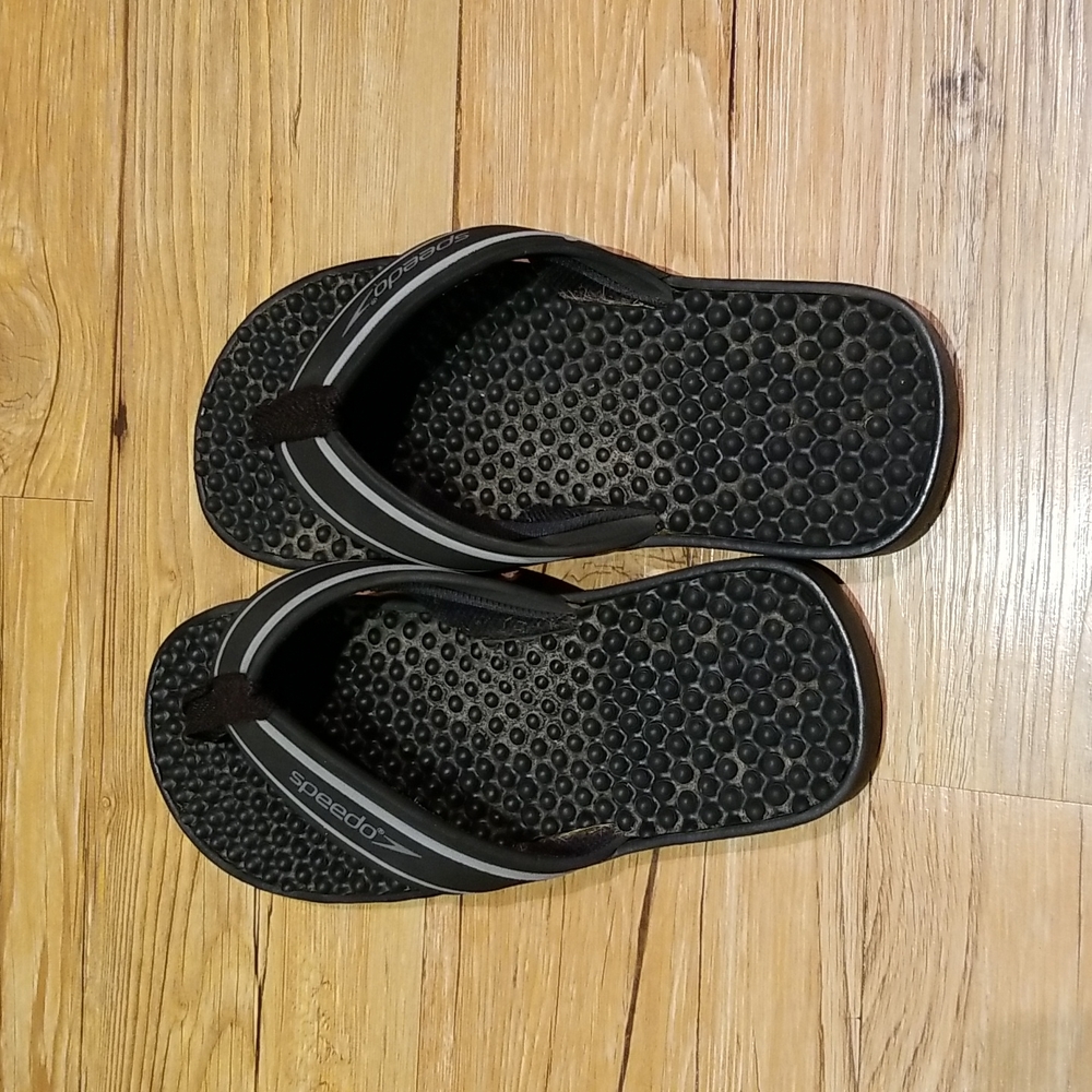 Speedo black and grey flip flop